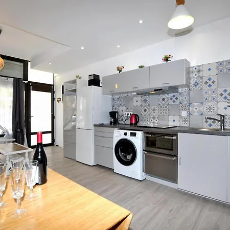 2 Bedroom Lovely In Pl * Canet-en-Roussillon